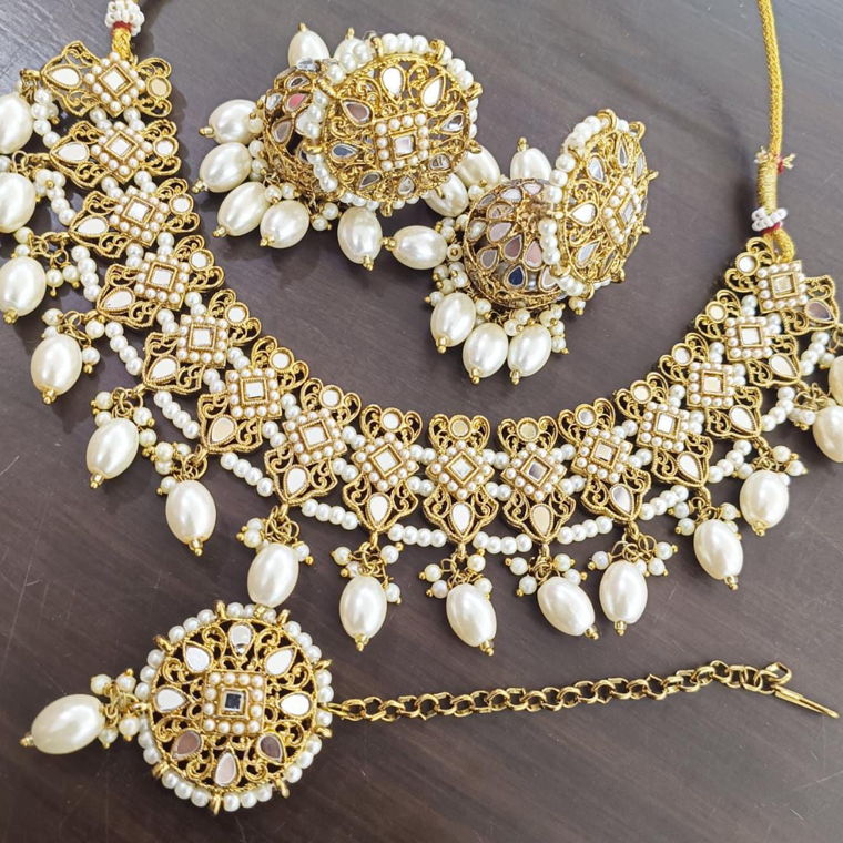 Jewellery/Indian jewellery/party jewellery 