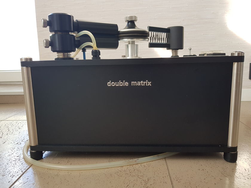 Clearaudio  -Double Matrix-    record cleaning machine