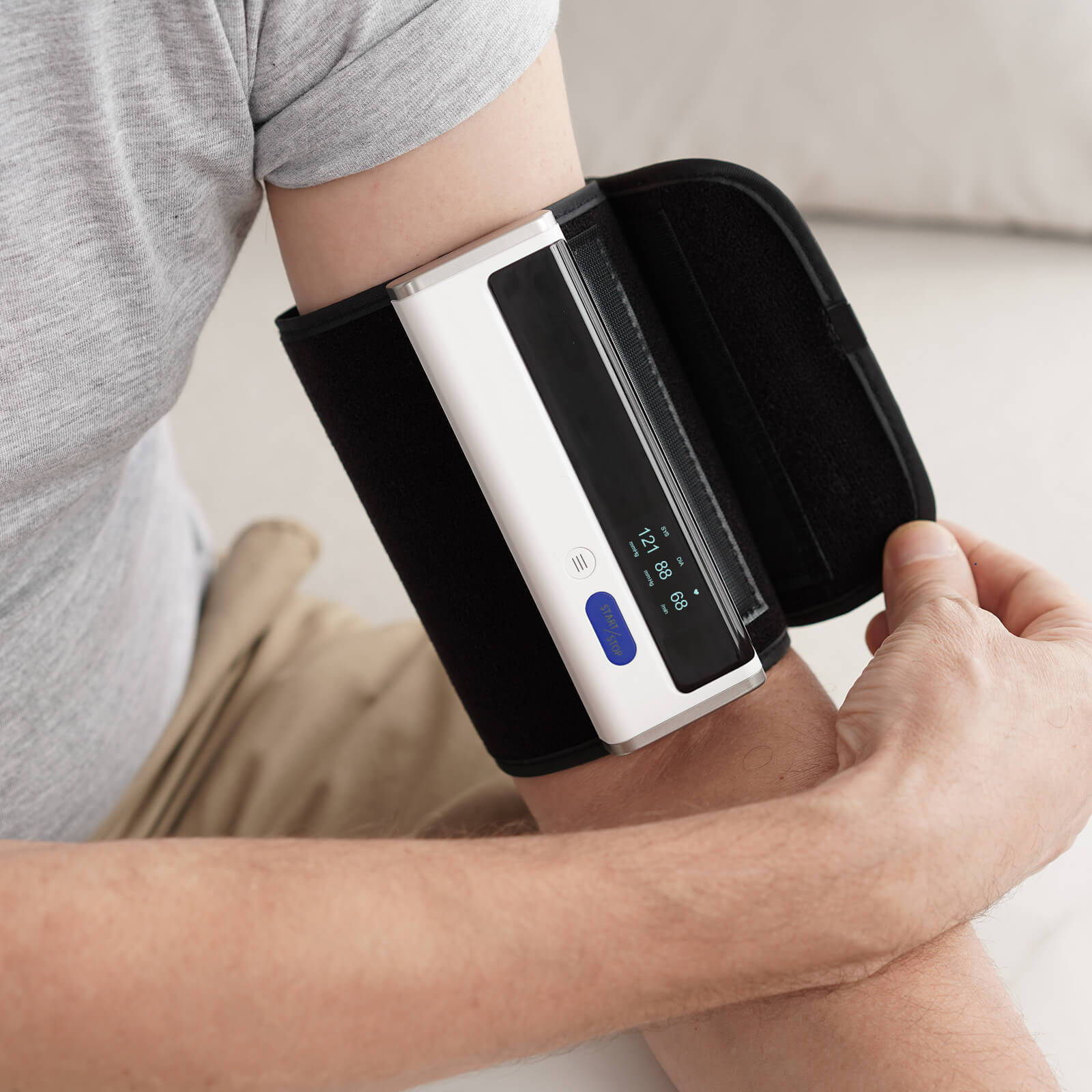 blood pressure monitor, bluetooth blood pressure monitor, bp monitor, upper arm blood pressure monitor, home bp device