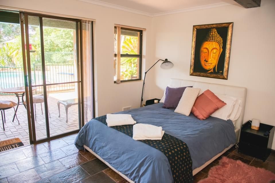 Day Spa Retreat Group of 10 + overnight accommodation for 3 people - Image 14