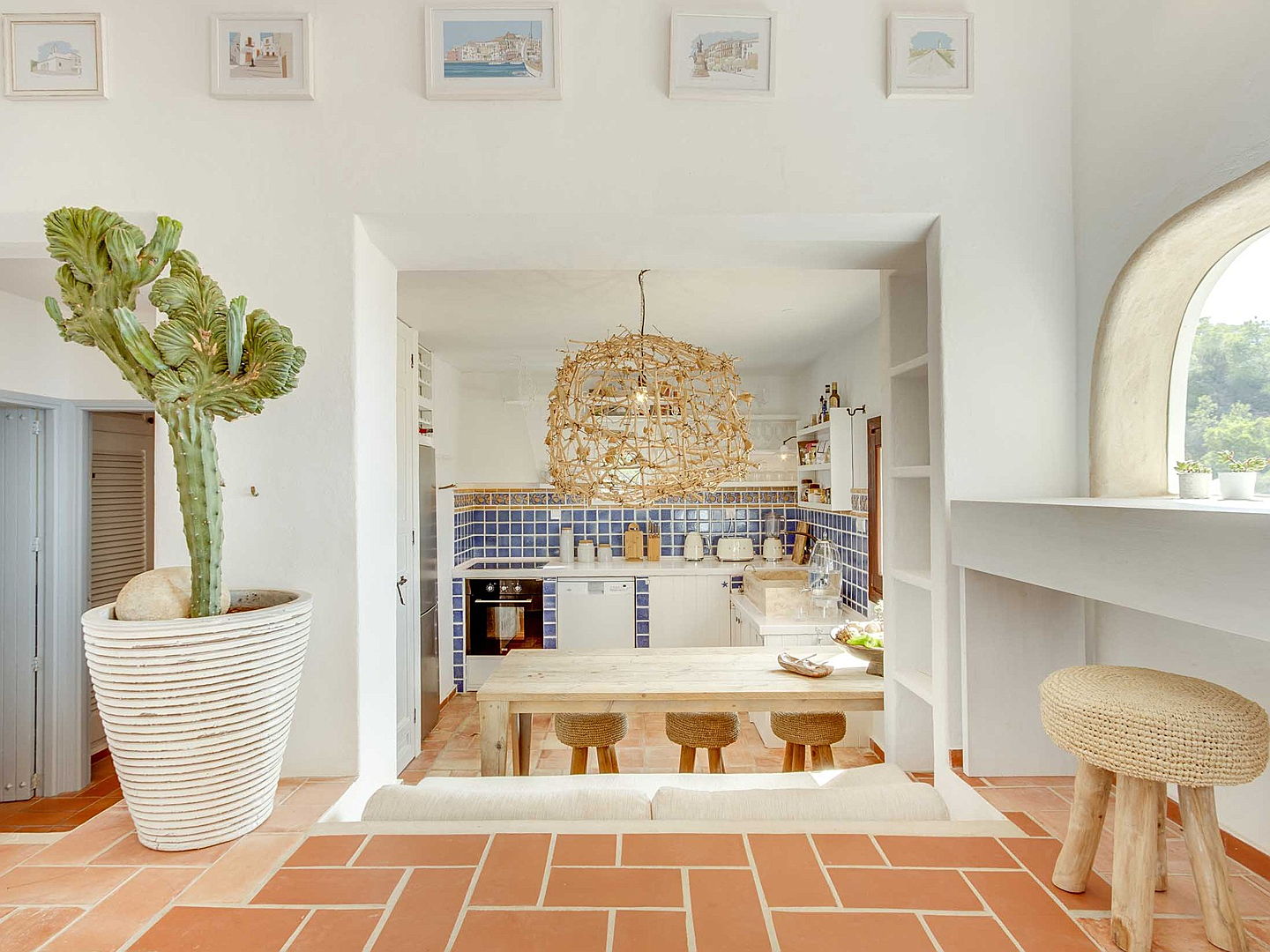  Ibiza
- Villa mit Terrasse zum Kauf im Modern Living-Stil in Cala Vadella