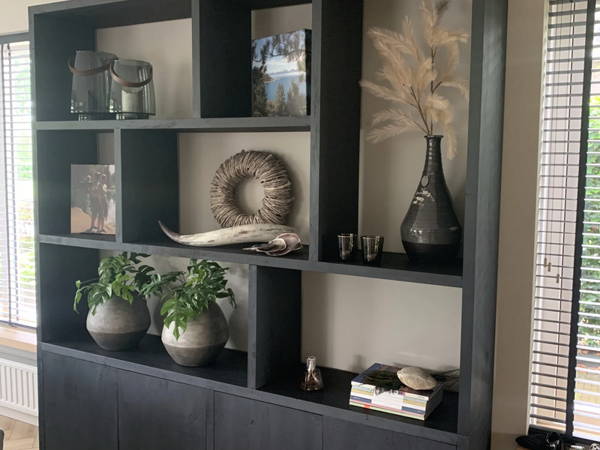 Wandkasten op maat, klantproject Houtenmeubelshop