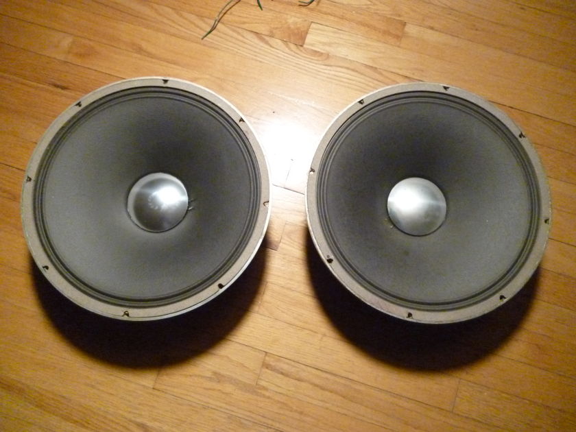 JBL D130 15 inch speakers Signature series low frequency 16 0hm excellent