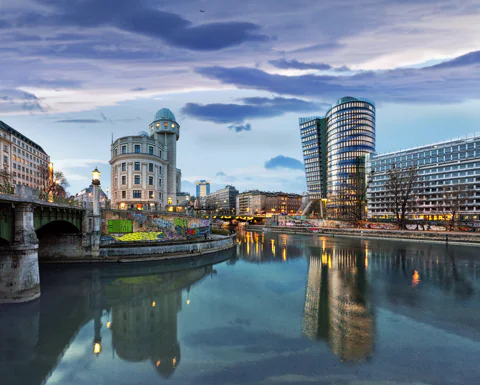 Vienna and Bratislava Private Day Tour from Prague with Lunch