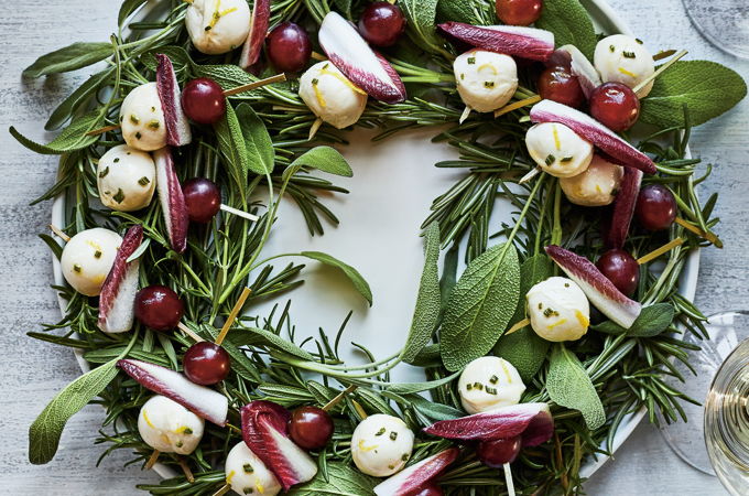 Bocconcini Skewers with Grapes and Rosemary