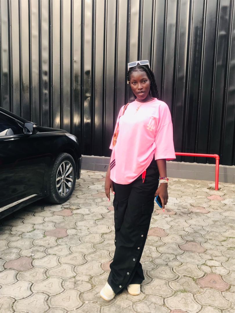 Azabaouka toumba nandar Laura