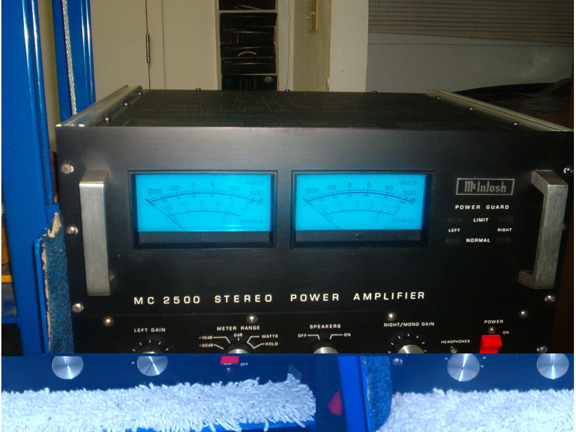 Mcintosh MC 2500 500w x2 power amplifer - mint