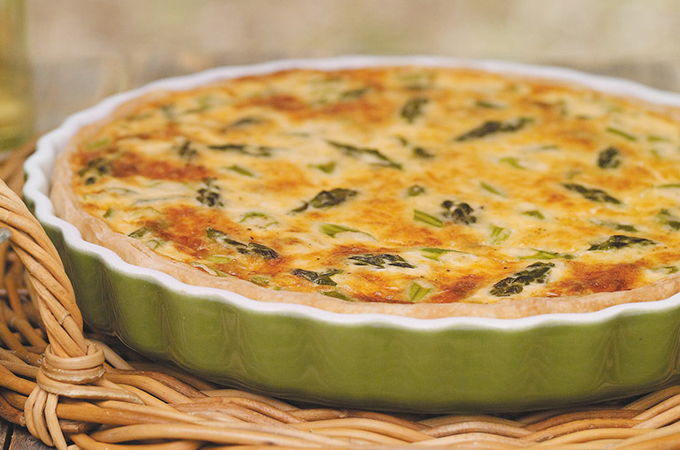 Asparagus and Cheese Quiche 
