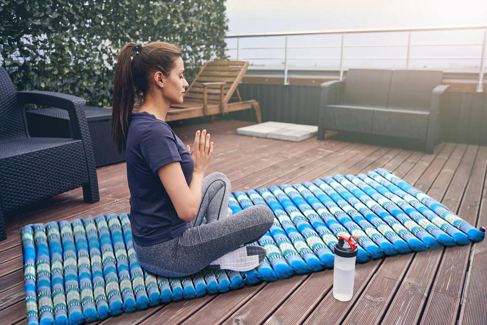 Day bed Roll Out Mattress XL Large Foldout Mat relaxation, day bed, camping or Yoga Matt Natural Kapok Filled BLUE - Image 3