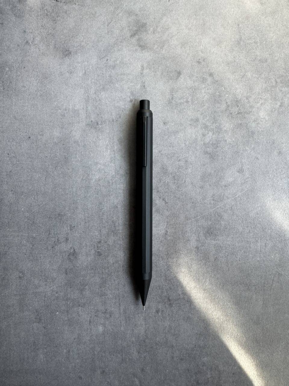 SEASAR GRAVIUM ブラック シャープペンシル 高級シャープペン GRAVIUM｜重いのに軽快、実用性MAX / SEASAR