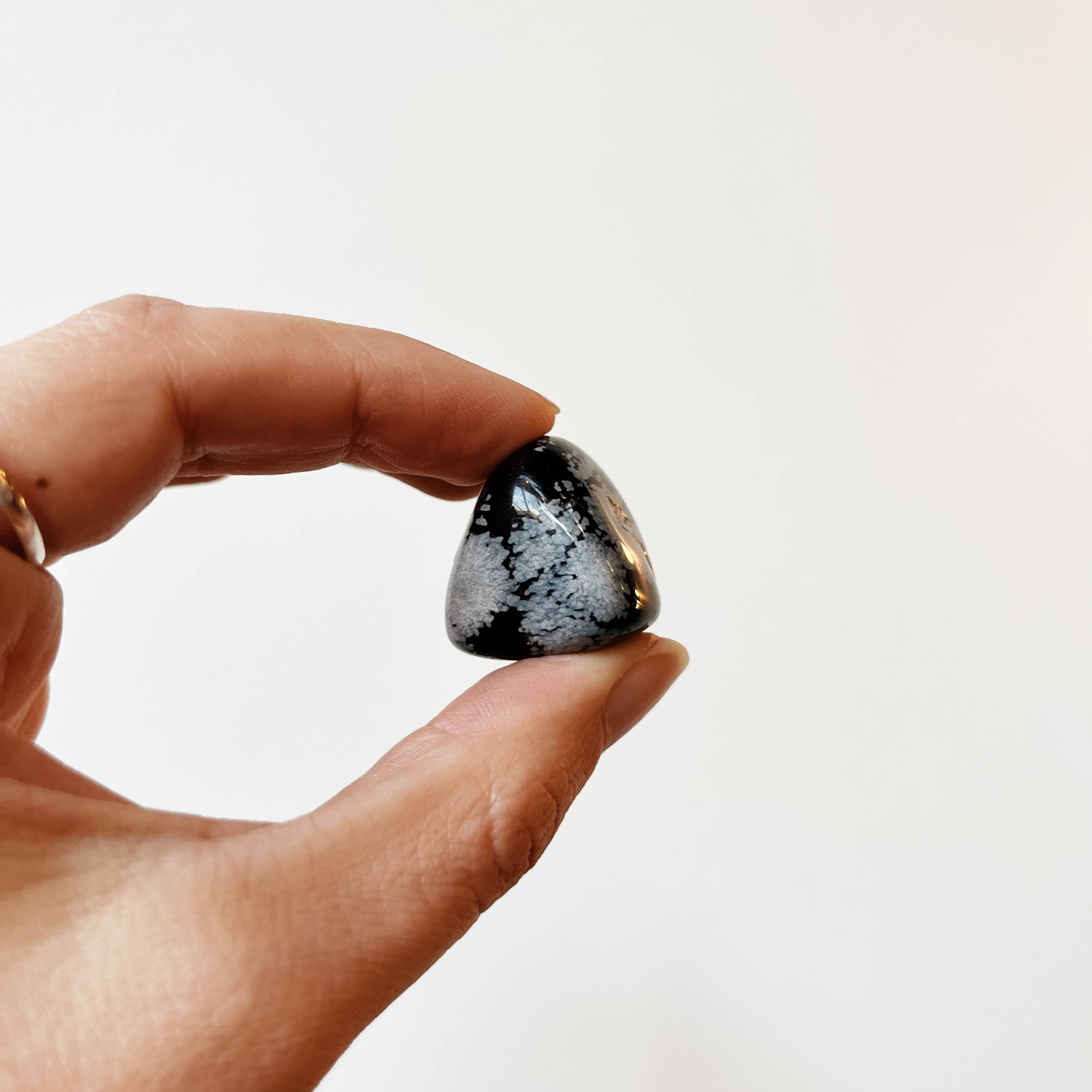 Snowflake Obsidian, a healing stone for the third-eye chakra