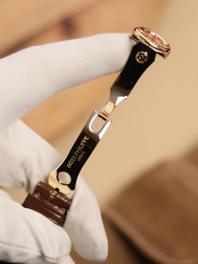 Patek Philippe Annual Calendar 5146J-001, image 5 Patek Philippe Annual Calendar 5146J-001, image 5