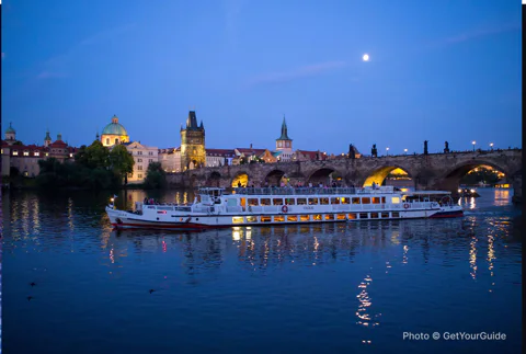 City Tour and Dinner Cruise with Hotel Pickup