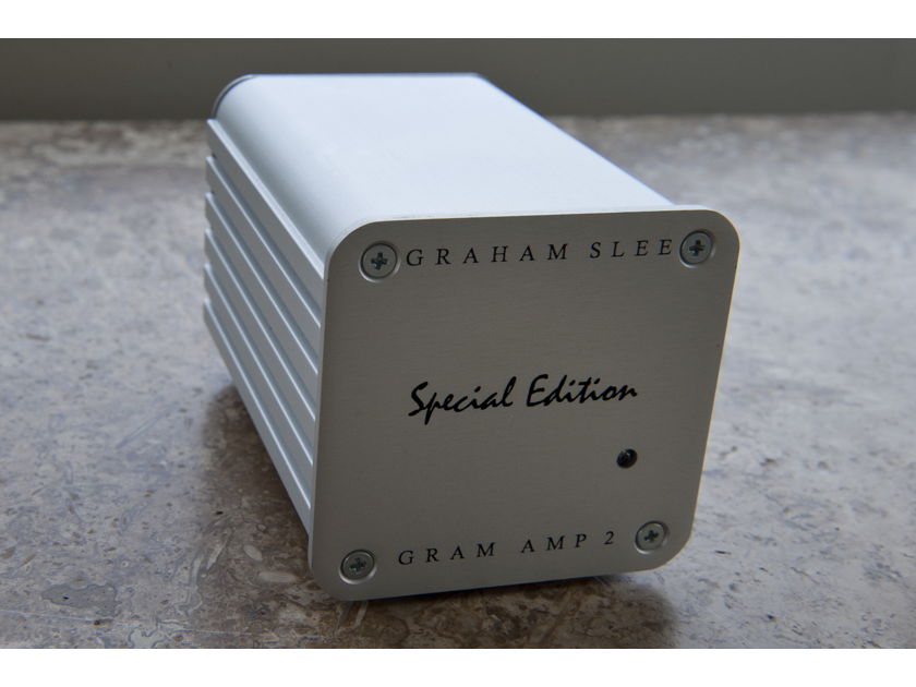 Graham Slee Gram Amp 2 SE and PSU-1 power supply