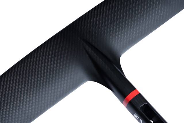 Green Hat Kiteboarding-Unifoil Front Wing Close Up Top View