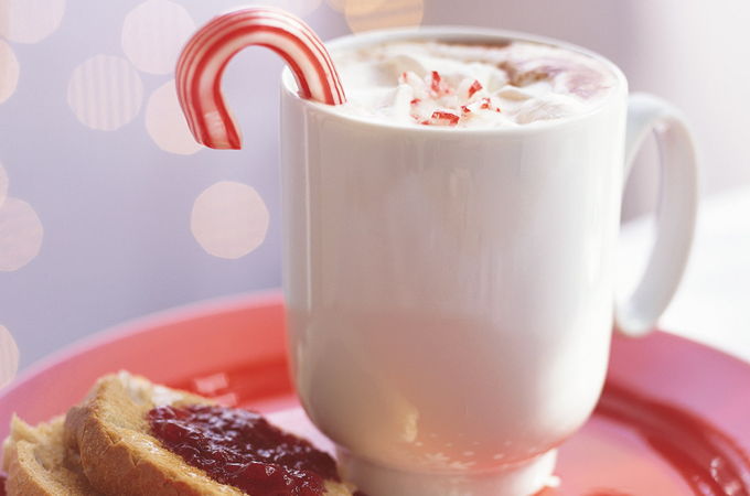 Candy Cane-Flavoured Hot chocolate 