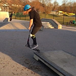 How to Feeble Grind on a Scooter. Grinds & Stalls tricks | RIDERS