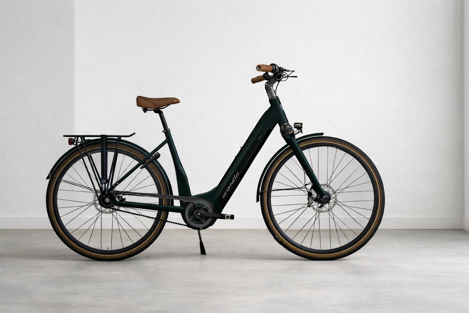 Granville E-Elegance NEX Belt e-bike met lage instap, Bosch Performance Line motor, 750Wh PowerTube accu en riemaandrijving, zijaanzicht.