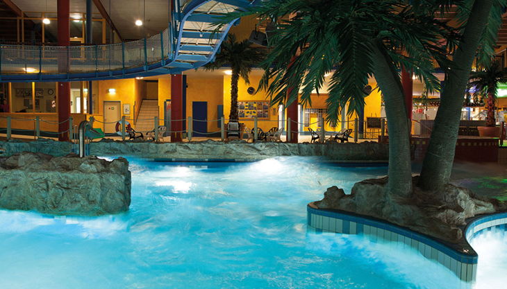 bg wonnemar sonthofen erlebnisbad innen wellenbecken