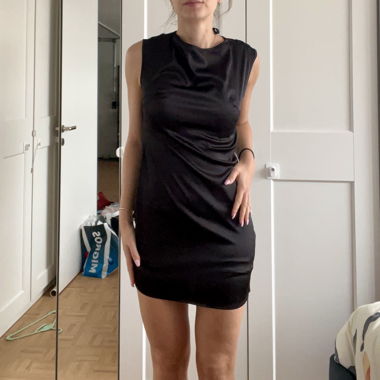 Elegant black dress 