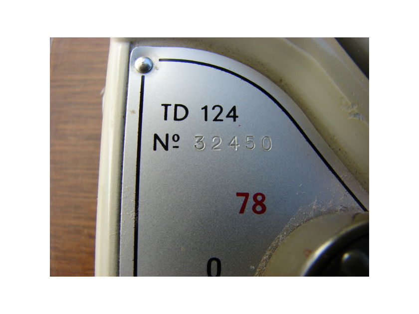 Thorens TD124 Turntable
