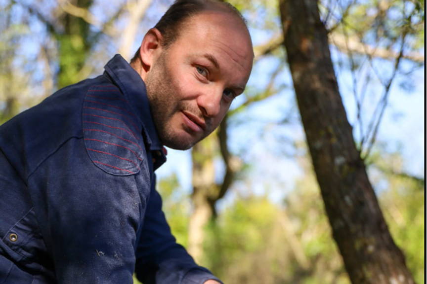 Luc Tabordet, vigneron à Reuilly, Vallée de la Loire. Luc Tabordet, vigneron à Reuilly, Vallée de la Loire.