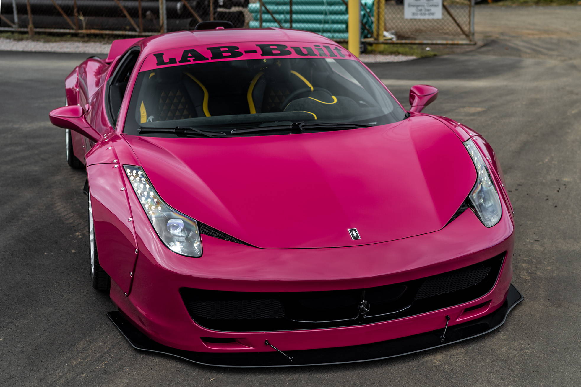 BBR Deluxe 1:18 Ferrari 458 Speciale Aperta (Closed Roof) in