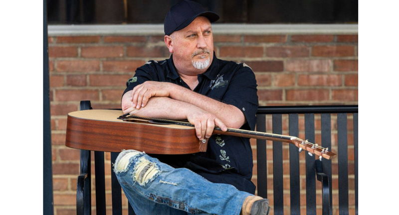 Live Music: Michael Dill