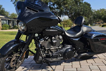 2018 HARLEY-DAVIDSON FLHXS STREET GLIDE SPECIAL ABS motorcycle for rent near Orlando, FL