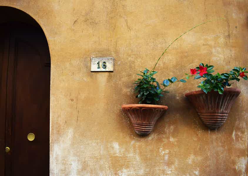 San Gimignano & Volterra Full-Day Trip w/ Wine & Lunch - photo 3