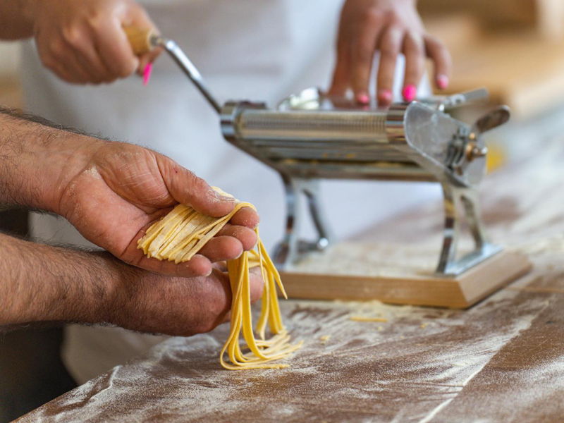 Corsi di cucina Agerola: Lezione di cucina sulla pasta tipica d'Amalfi e tiramisù 