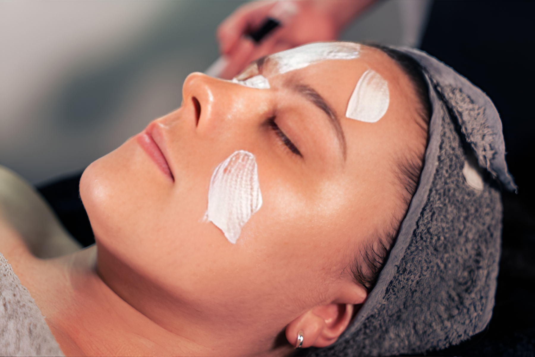 Lovely Skin and Beauty Voucher - Image 9