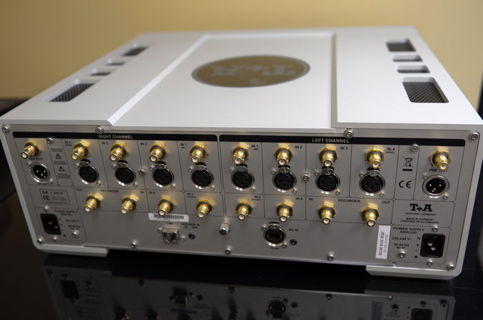 T+A P3000HV Preamp with MC Phono