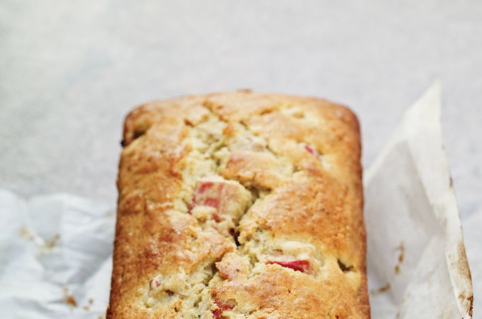 Rhubarb and Pistachio Cake