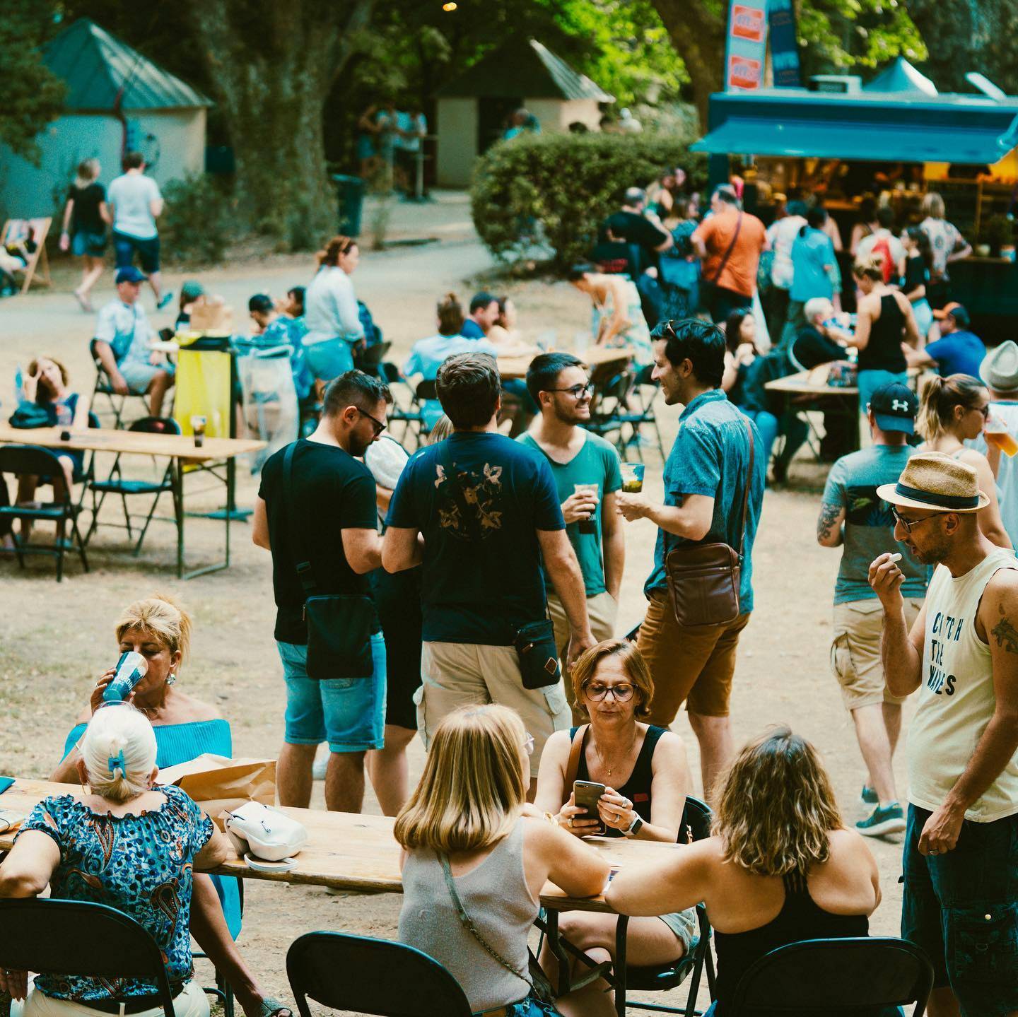 Bar à vins au festival Jardin Sonore