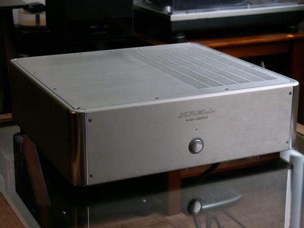 Krell KAV-3250 Amplifier