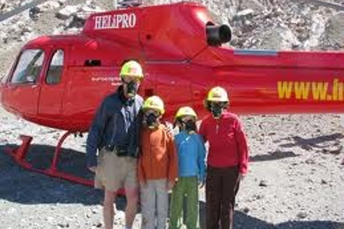 14. Экскурсия (полет-посадка) в кратер действующего вулкана. Роторуа.