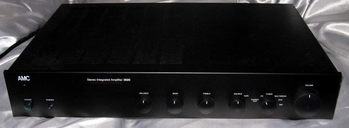 AMC 3020 integrated amplifier