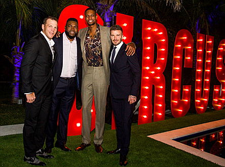  Groß-Gerau
- Red Sox Spieler David Ortiz mit Basketballspieler Chrish Bosh und David Beckham