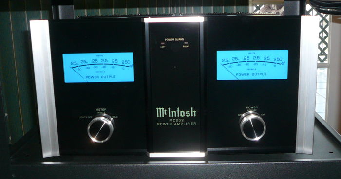 McIntosh MC252 Amplifier