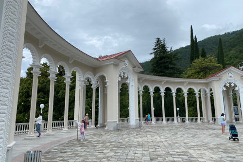 Абхазия - очарование Рицы и Пицунды