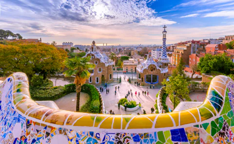 Sagrada Familia & Park Güell: Private Guided Tour