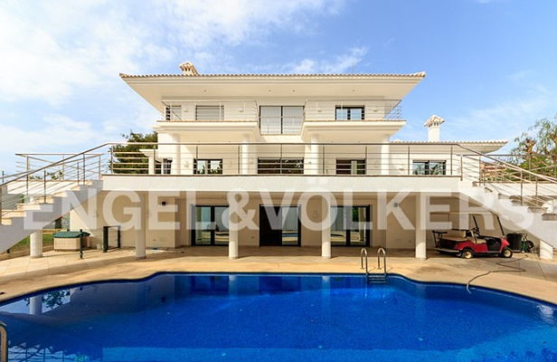 Haus Kaufen In Villamartin E V Immobilienmakler