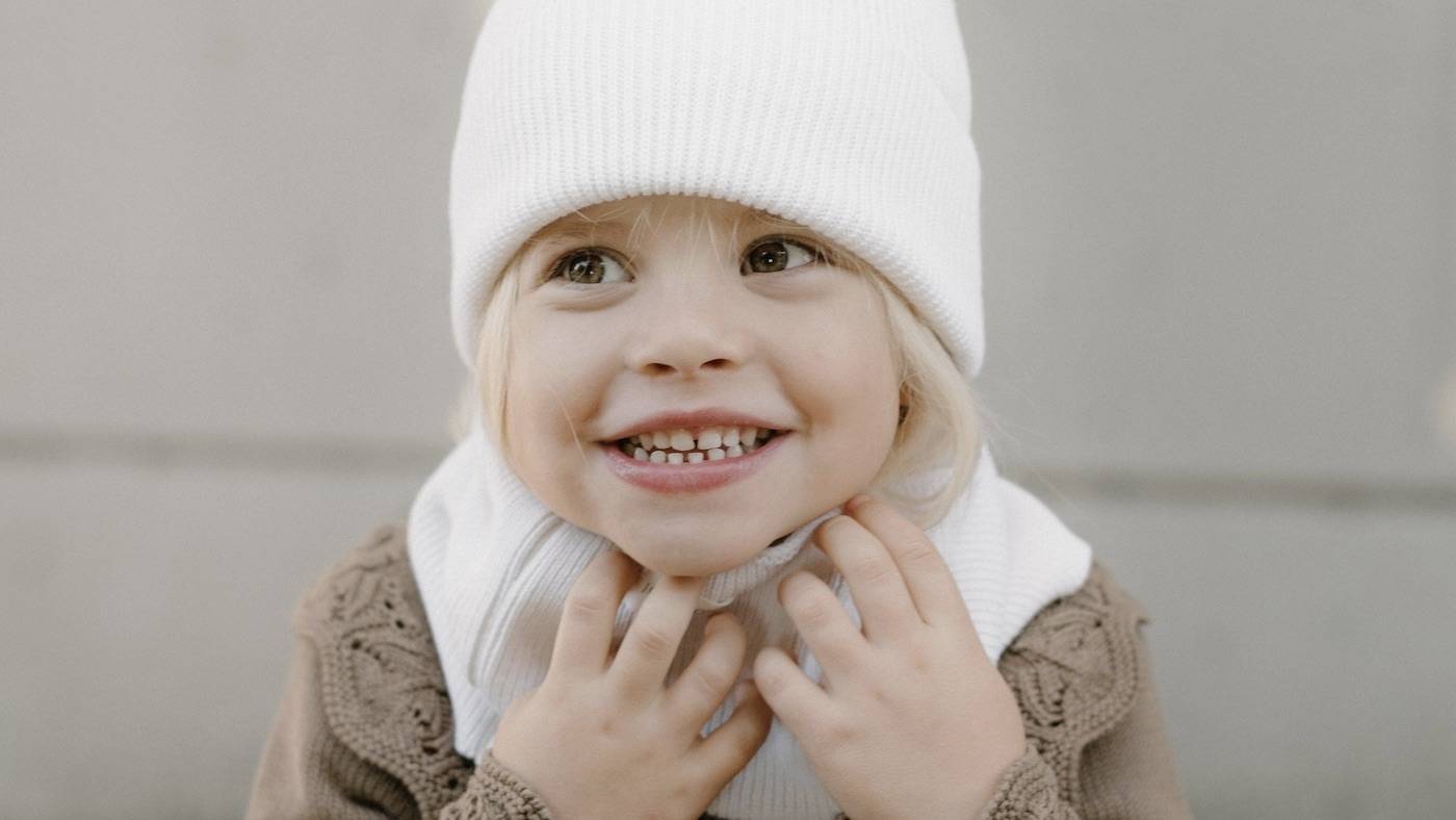 bonnet laine blanc joli nous douceur confort nouveau-né bébé enfant junior adulte fabriqué en suisse en italie  excellent qualité haut de gamme bongénie switzerland