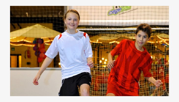 trampolino kinderspielpark fussball