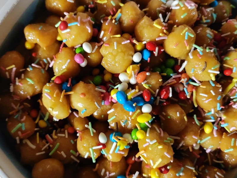 Corsi di cucina Pompei: Prepara e gusta gli autentici struffoli fatti in casa