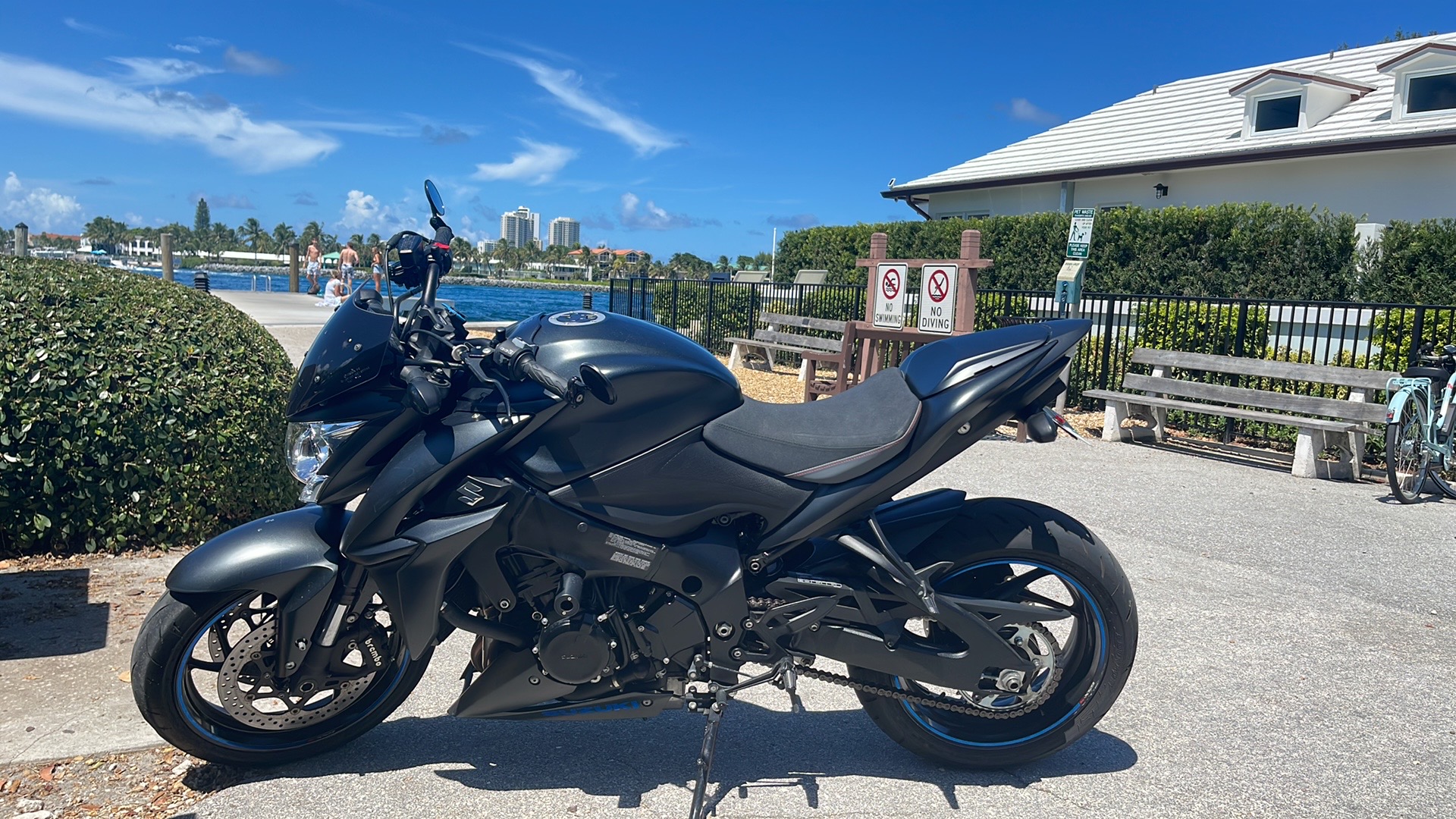 SUZUKI GSXS1000Z ABS for rent near Fort Lauderdale, FL