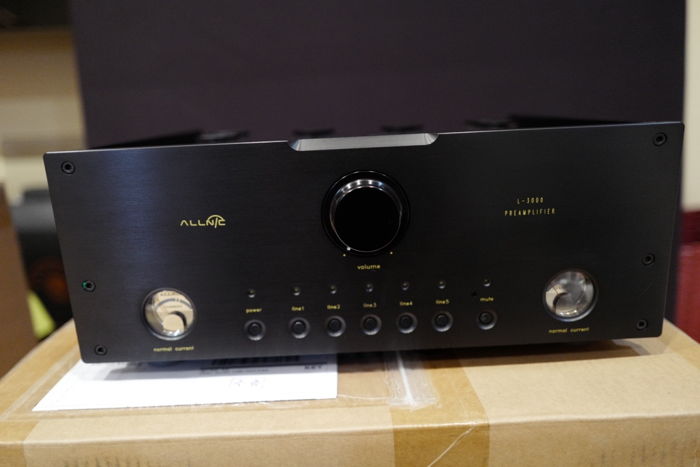Allnic Audio L-3000 MKII tube linestage Mint customer t...