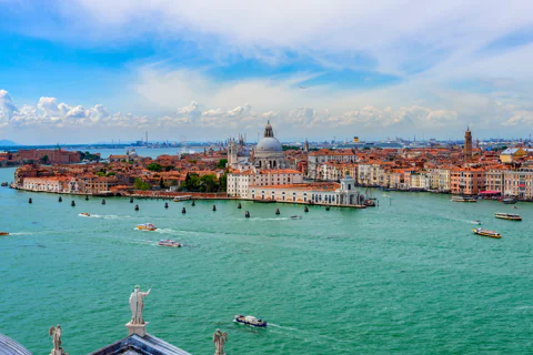 Venetian Lagoon Tour and Galleon Dinner