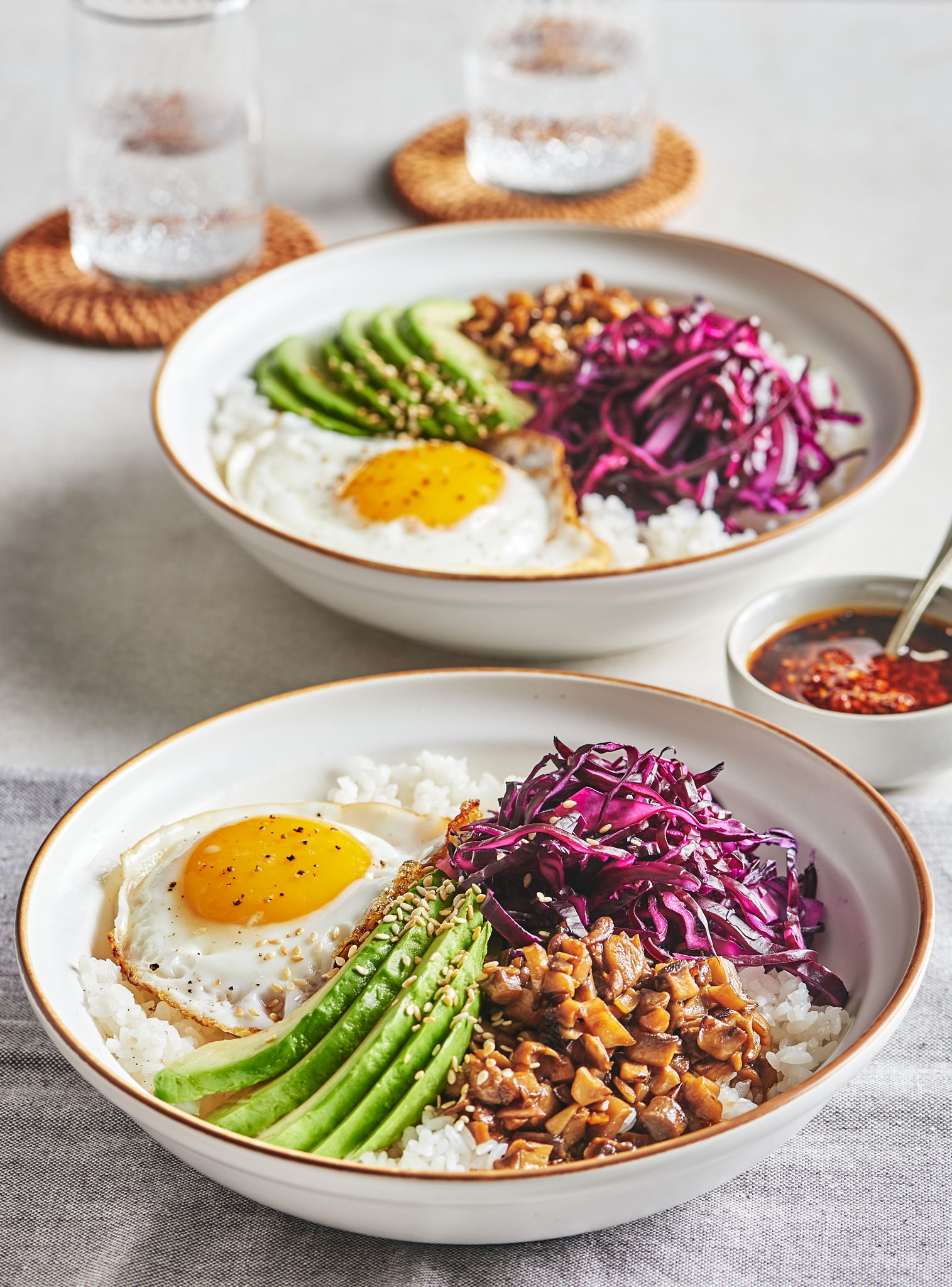Rice Bowls with Mushrooms, Avocados and Fried Eggs | RICARDO